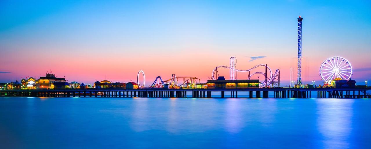 Relax At Our Beach Haven - Pet Friendly Galveston Exterior photo